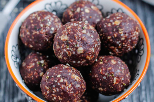 Chocolate Peanut Butter Energy Balls