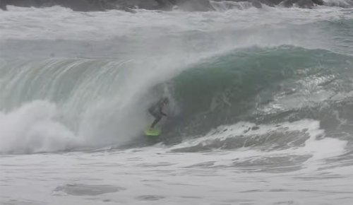 This Is What Happens When an Australian Tries to Surf The Wedge for the First Time