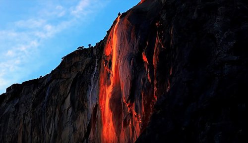 How the Perfect Conditions Come Together to Make Yosemite's 'Firefall' Such a Spectacle | The Inertia