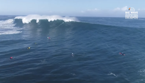The 'Lobos Por Siempre' Big Wave Comp is Live from Chile