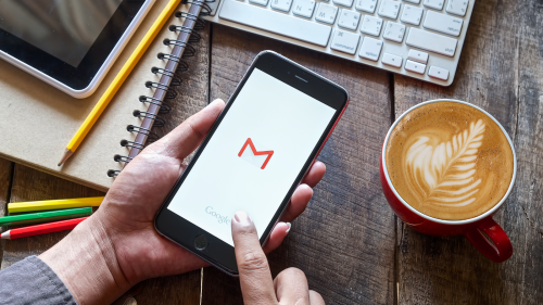 4 simple emails you should send every week