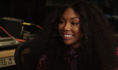 Brandy delivers on promise by freestyling over Jack Harlow’s “First Class” beat