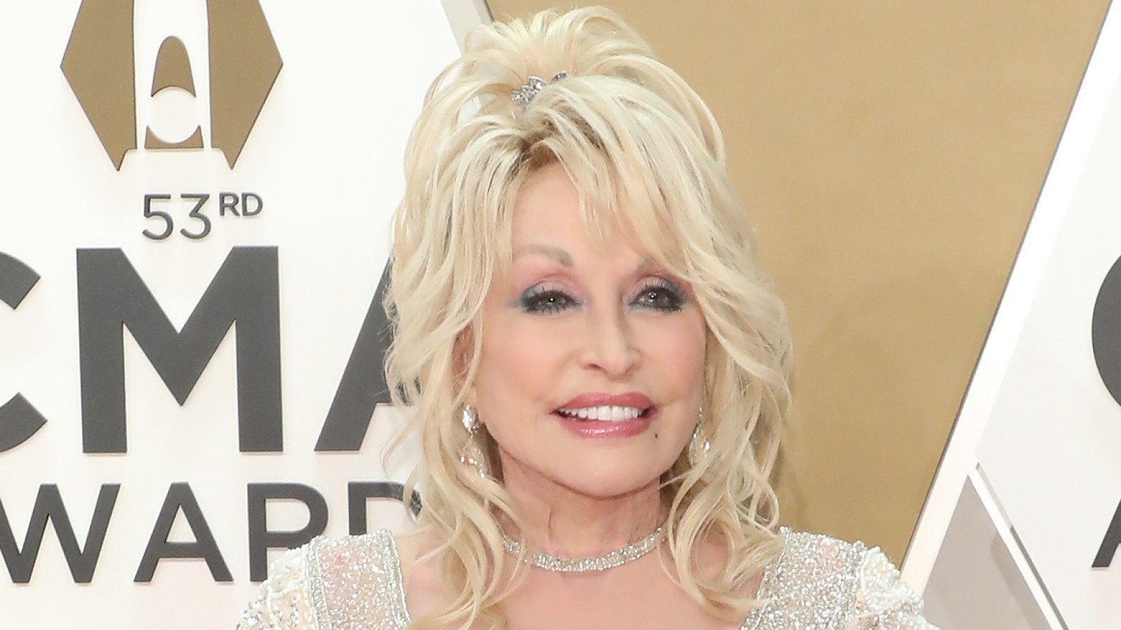 Tragic Things About Dolly Parton Everyone Just Ignores - The List