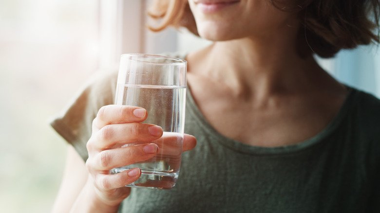 When You Drink Water Every Day, This Is What Happens To Your Body - The List
