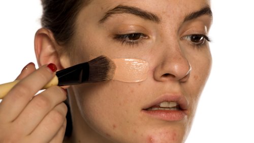 The Viral 'Sticky Method' That'll Help You Cover Breakouts In A Breeze
