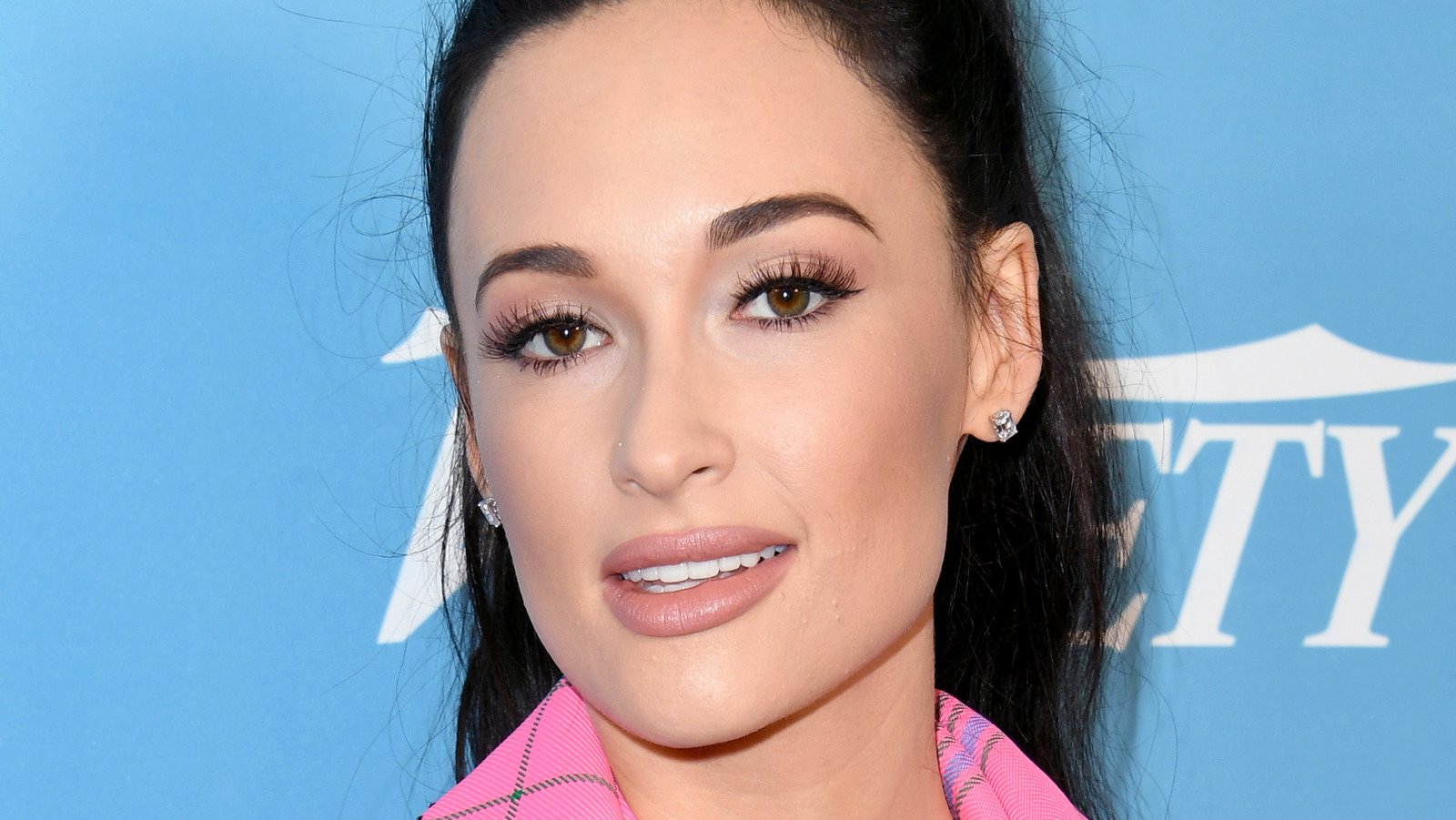 This Is How To Replicate Kacey Musgraves' Enviable Hair Style