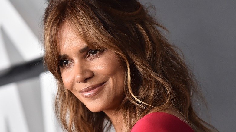 Here's What Halle Berry Looks Like Going Makeup Free
