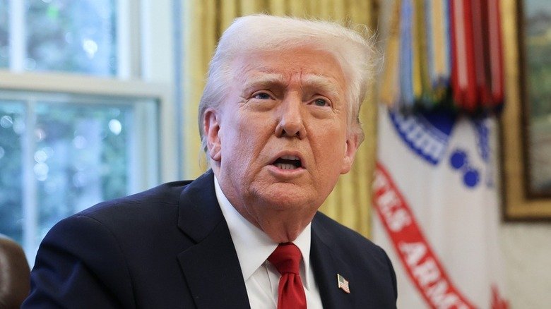 Photos Of Trump Next To Trudeau Proves He Lied About His Height (Again)