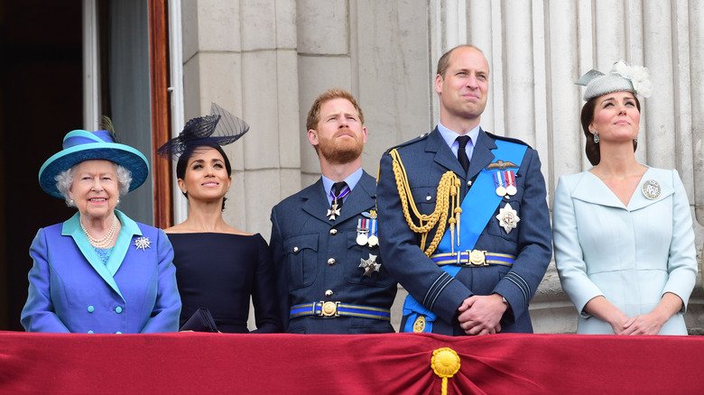 The Super Weird Bedtime Rule The Royal Family Must Follow