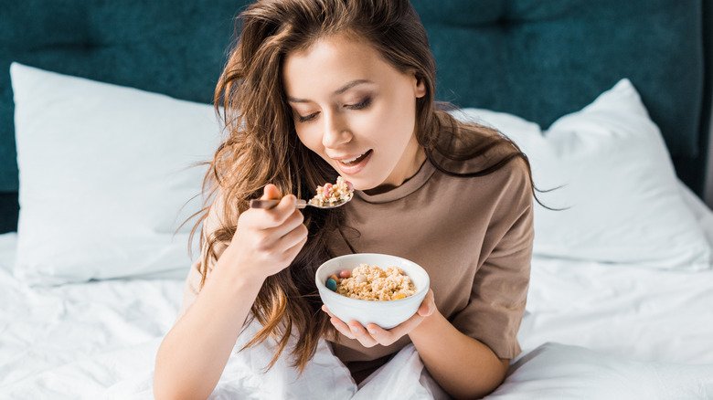 What Really Happens To Your Body When You Eat Oats Every Day