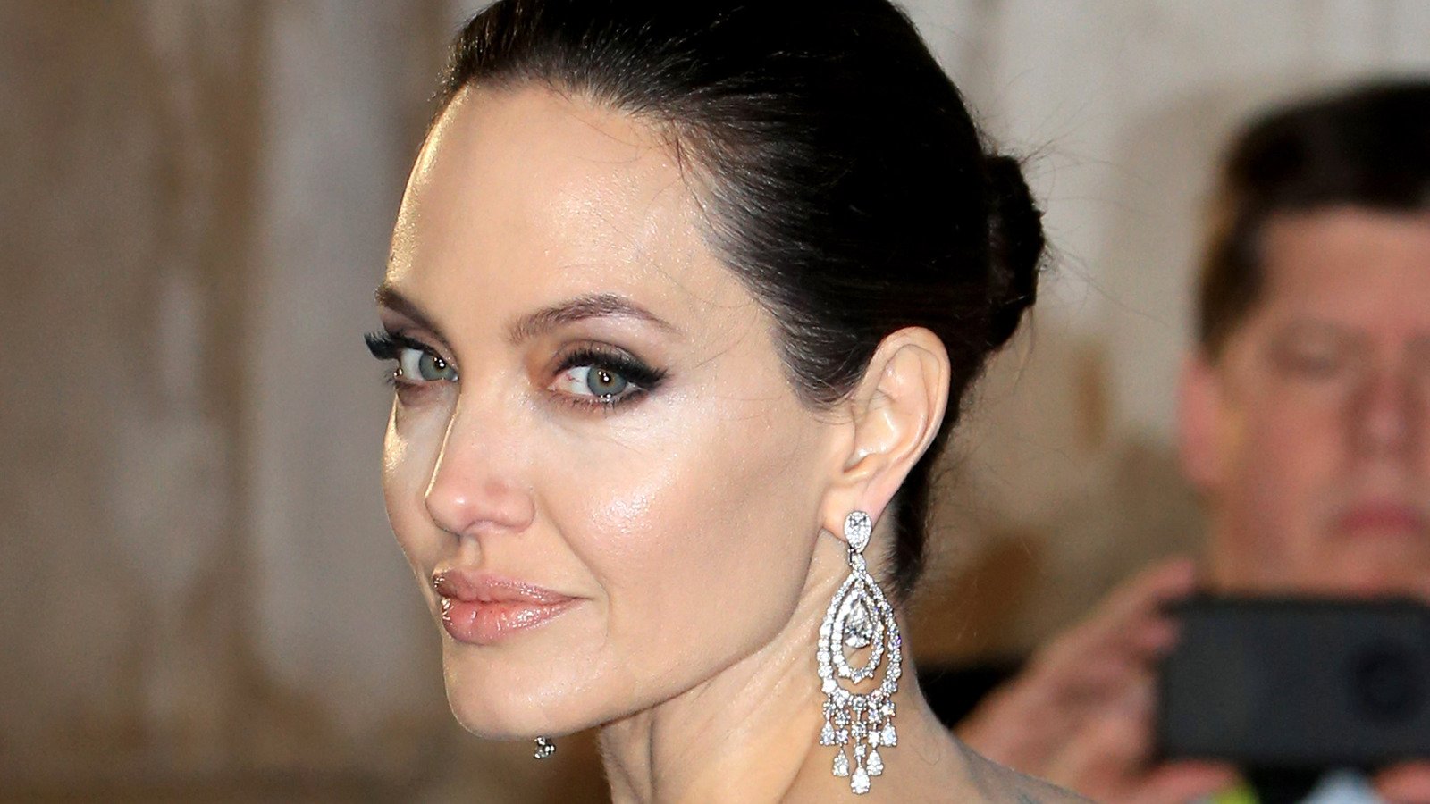 This Former Co-Star Of Angelina Jolie That Hated Filming Intimate Scenes With Her - The List