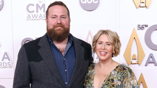 Relationship Expert Tells Us HGTV Star Erin Napier's Jealousy Is Part Of A Deeper Problem
