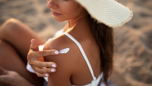 How To Tell If You Have Sunscreen Allergies
