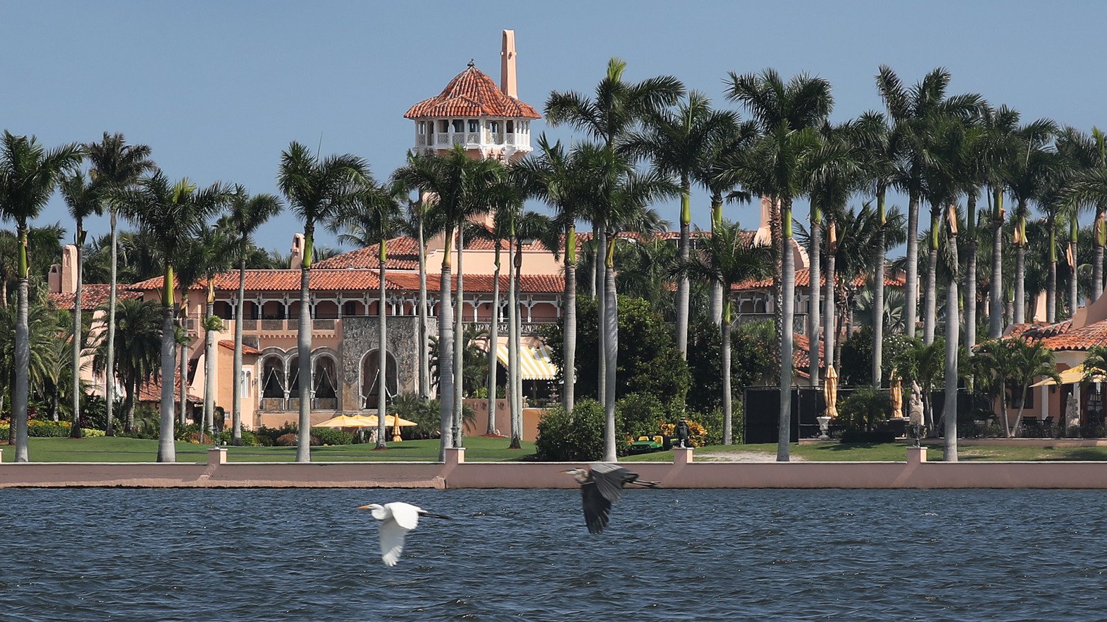 The Truth About Donald And Melania Trump's Life At Mar-A-Lago - The List