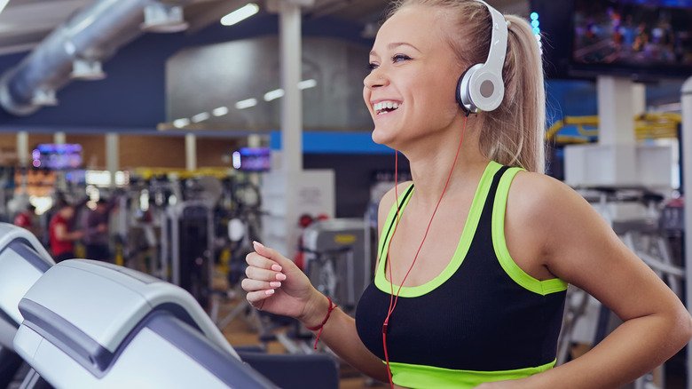 Workouts To Get You In And Out Of The Gym In Under 30 Minutes - The List