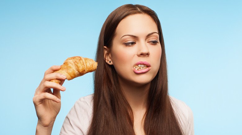 Eating Habits That Are A Huge Turn-Off - The List