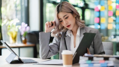 how-much-money-do-administrative-assistants-make-flipboard