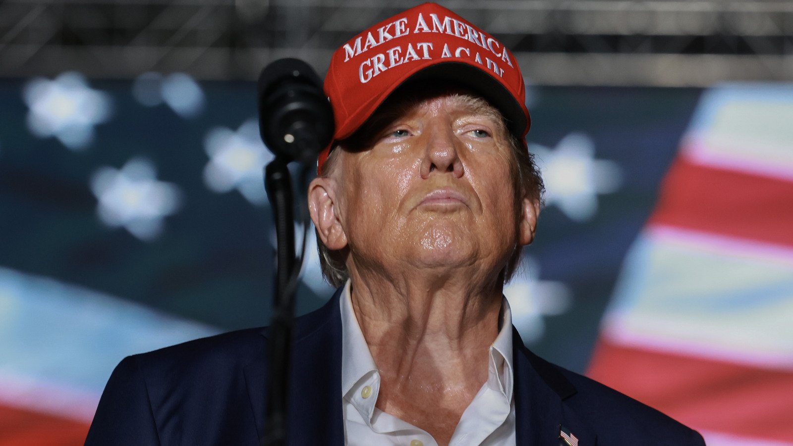 Donald Trump Uses Barron Trump's Rockstar Rally Appearance To Twist The Knife In Don Jr. And Eric's Egos - The List