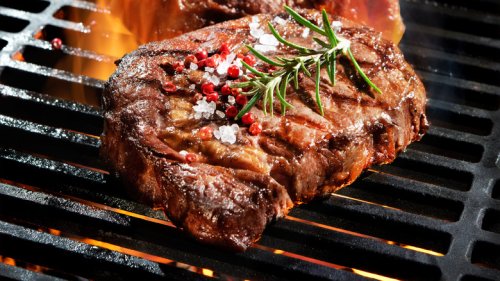 The Big Mistake Everyone Makes When Grilling Steaks