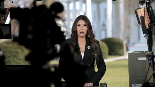 Kristi Noem's Cakey Foundation Is 'Republican Makeup' Mistake She Can Never Get Right