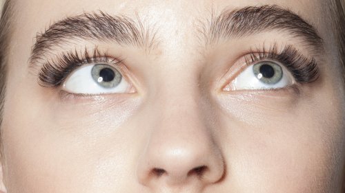 Optometrist Reveals The Beauty Product That Causes The Most Harm To Your Eyes – Exclusive