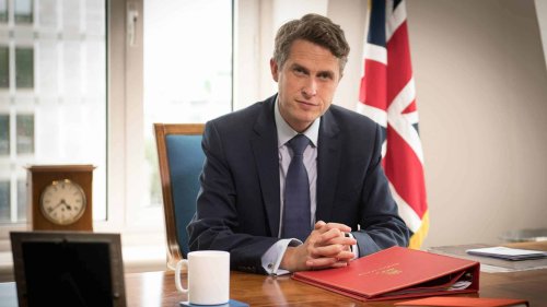 Gavin Williamson to be knighted 'in return for his silence'