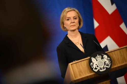 Truss tells Govt to slash benefits while claiming ex-PM allowance
