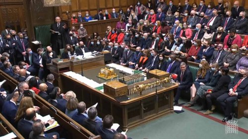 Starmer at PMQs: 'At least No 10 staff know how to pack a suitcase'