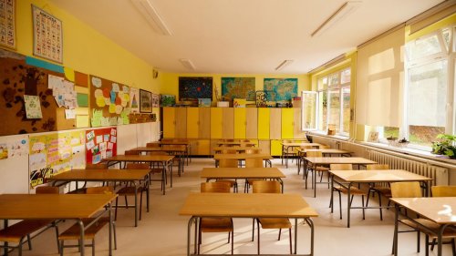 Indiana Mom Allegedly Brought a Gun to Her Kid’s School, Threatened a Lesbian Teacher