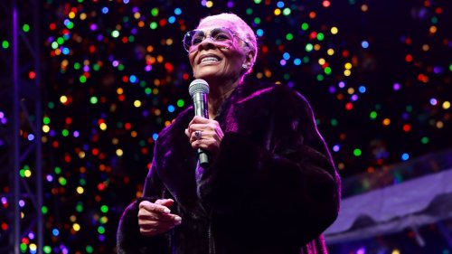 Woke Queen and Queer Ally Dionne Warwick Is Single-Handedly Saving 2020