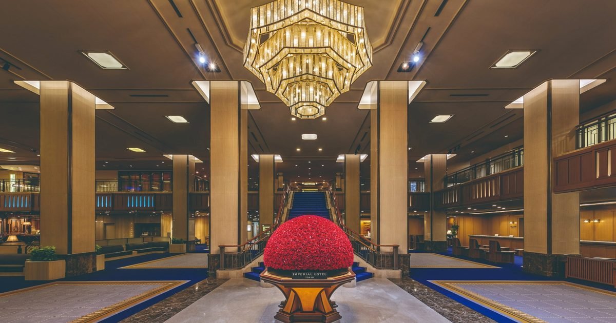 The algorithm knows every hotel. It has never stayed in one.