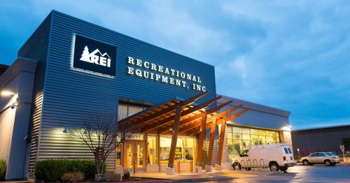 REI Presidents Day sale: Winter clothing and equipment