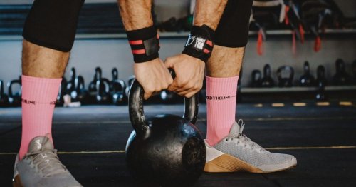 How many kettlebell swings can you do in a day? The intense TikTok challenge