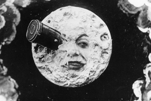 Privatizing the Moon Seems Like a Really Bad Idea!