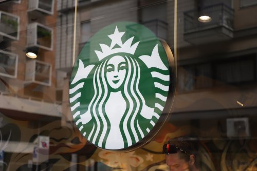 Starbucks to Spend Billions to Decrease Your Wait Time