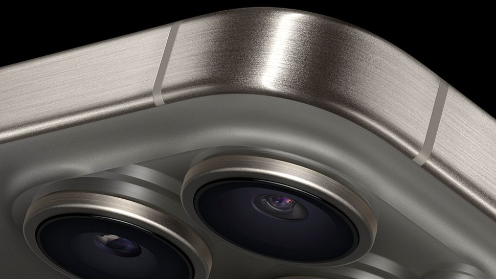 Apple Says Touching the Titanium iPhone 15 Pro Could Discolor It