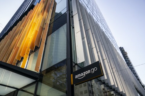 Prime Members Might Soon Enjoy Free Nationwide Mobile Service from Amazon: Report