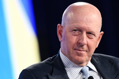 Goldman CEO David Solomon Has Board’s Support Despite Bad Press