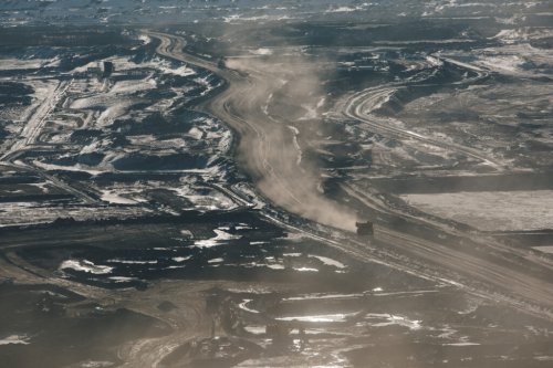 Alberta suddenly finds more oil. It plans to sell it