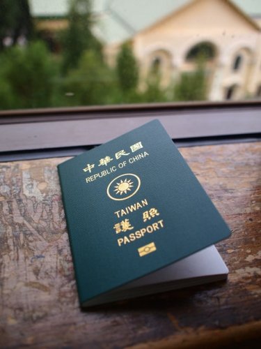 背包客一定要知道 台灣護照有多好用？亞洲排名第6 - The News Lens 關鍵評論網