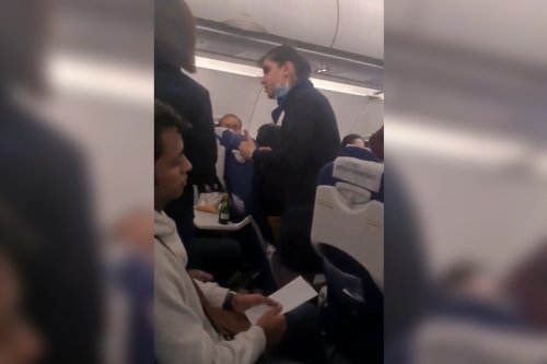 ‘i Am Not Your Servant Indigo Air Hostess Retort To Passenger Goes Viral Flipboard 