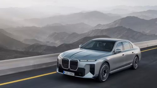 BMW i7 facelift brings Gen6 cells from Rimac, 350+ miles range, and drops Level 3 for cheaper Symbiotic Drive