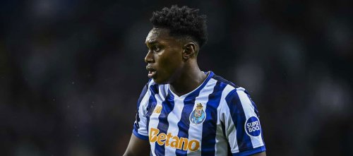 Man United line up move for Porto's Samu Aghehowa as an alternative to Victor Osimhen and Viktor Gyokeres - Man United News And Transfer News | The Peoples Person