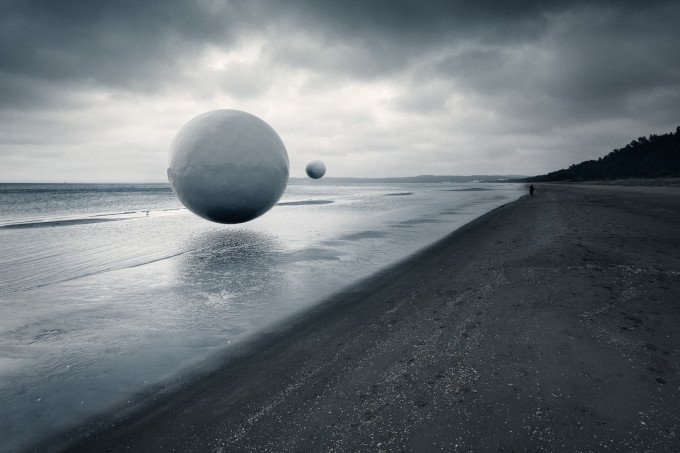 Floaters is a Surreal Image Series That Evokes an Alien World