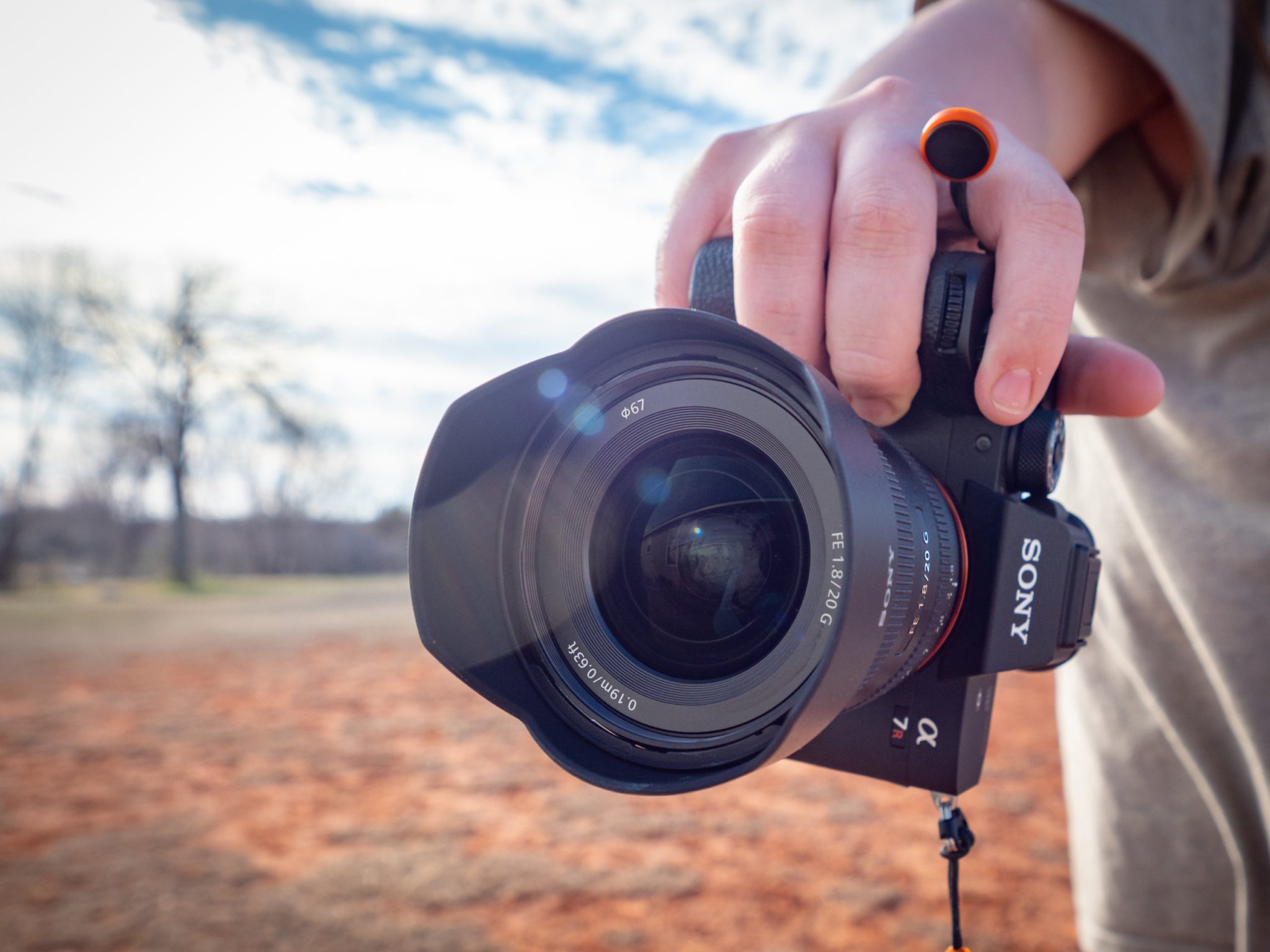 Review: Sony 20mm f1.8 G (A Fantastic Lens for Everyday Shooters)