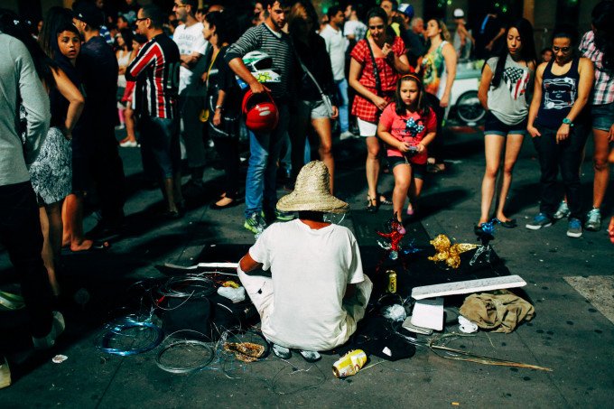 Bruno Massao: An Analogue Street Photography Love Story