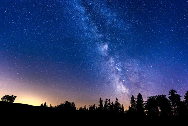 Damien Guiot: Summer Nightscapes to Make You Long for Starry Nights