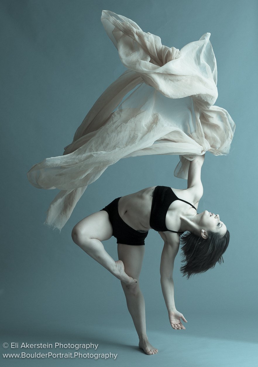 Eli Akerstein: Beauty in Dance Photography