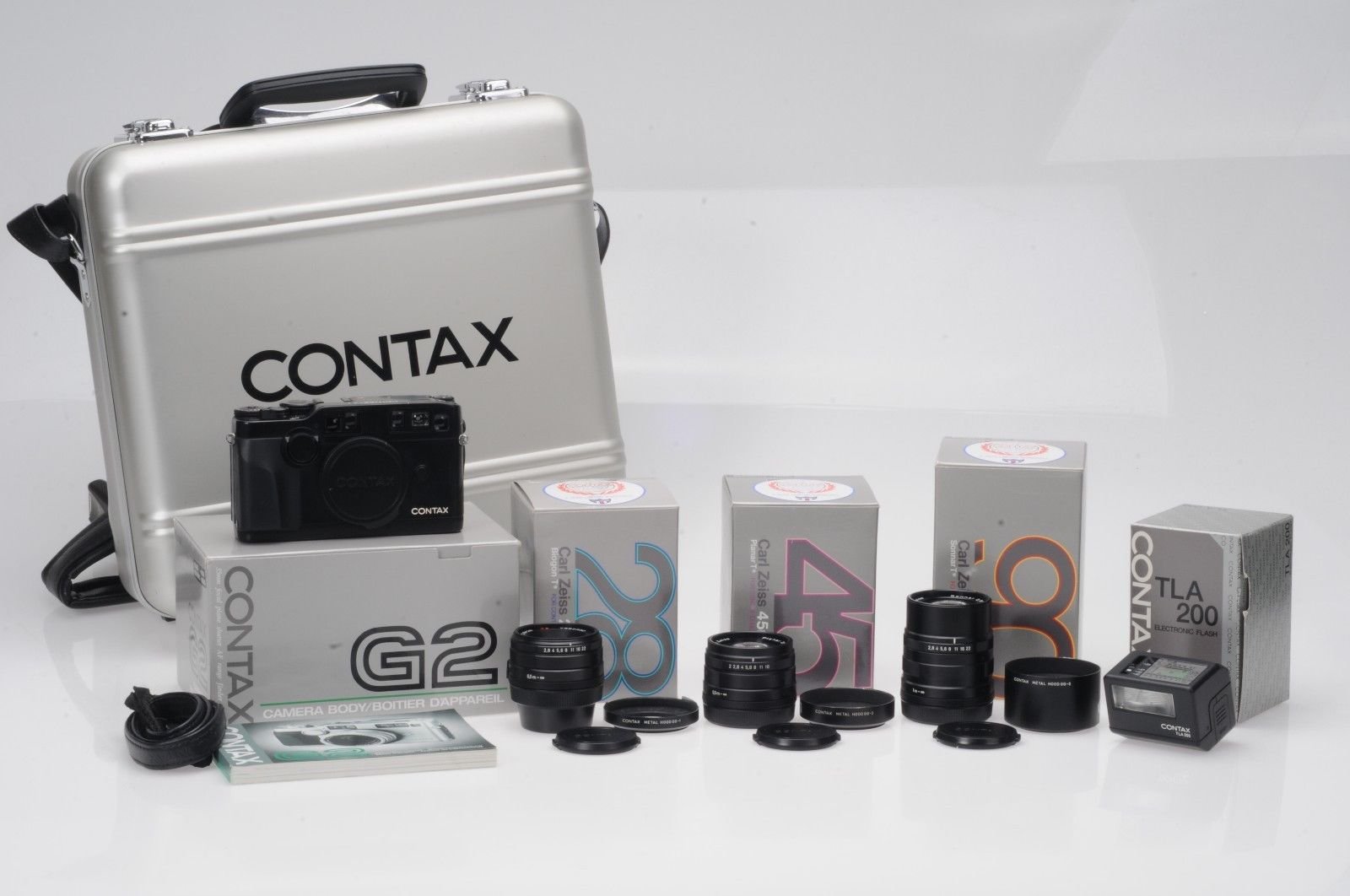 This Mint Contax G2 Set is Poised to Burn a Hole Through Your Pocket