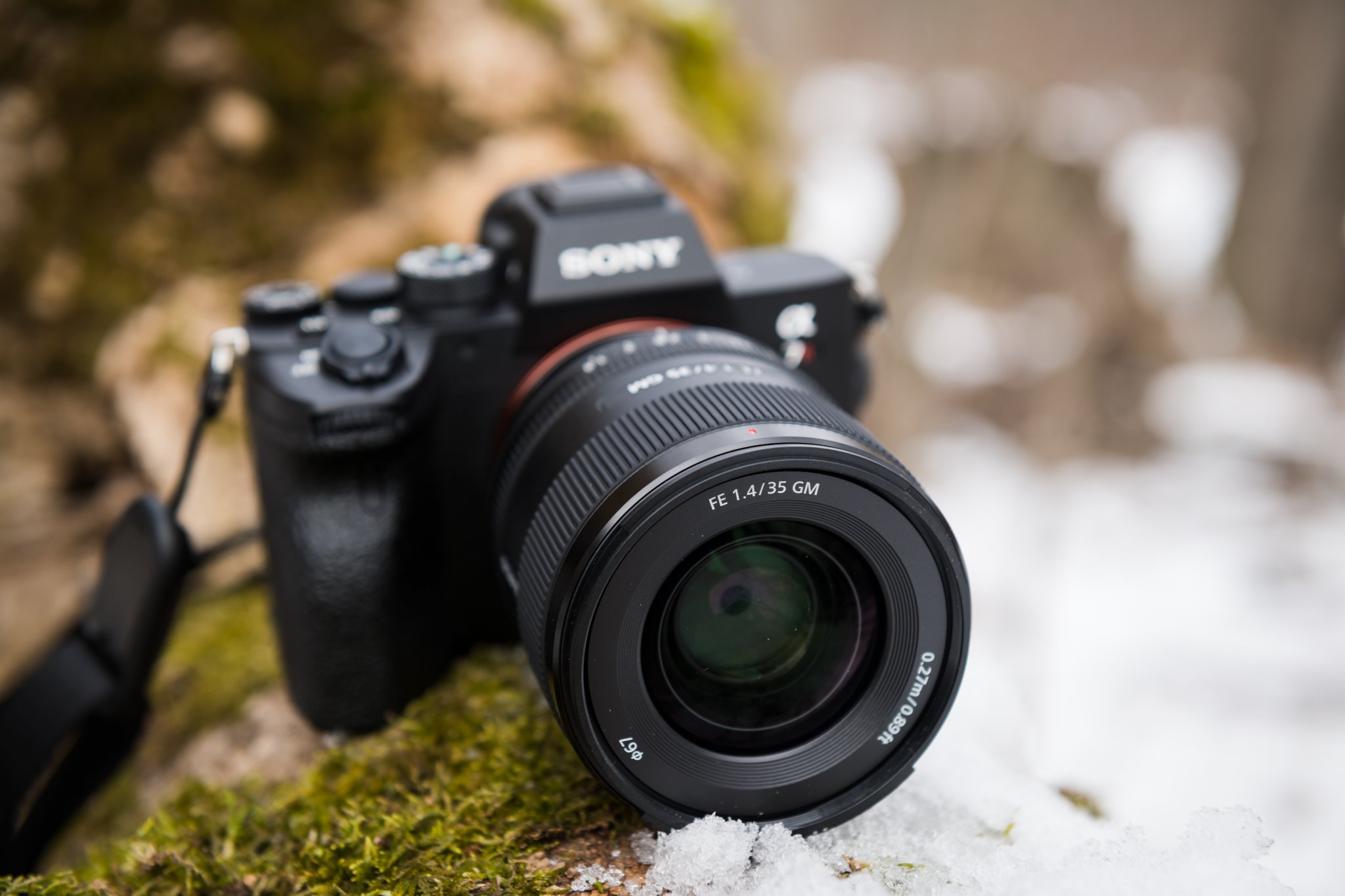 This f1.4 is Remarkably Light: Sony 35mm f1.4 GM Review